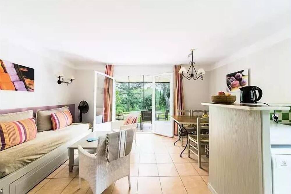 Photo of Livingroom in Pont Royal