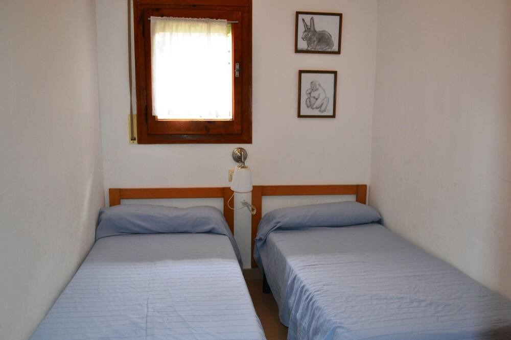 Photo of Bedroom in Llanca
