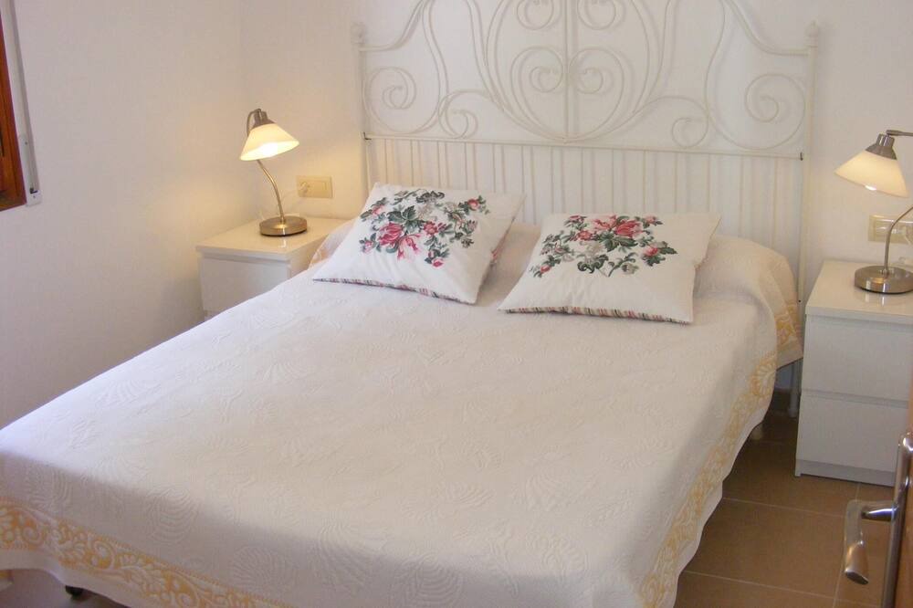 Photo of Bedroom in Llanca