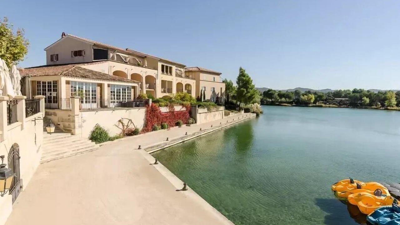 Photo of Outdoor in Pont Royal