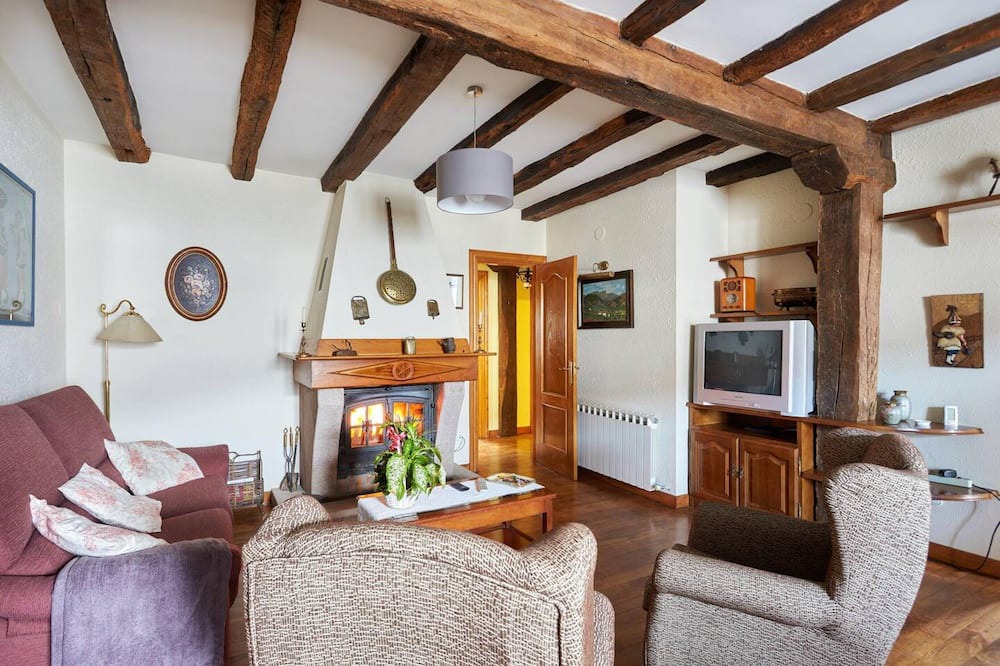 Photo of Livingroom in Baztan