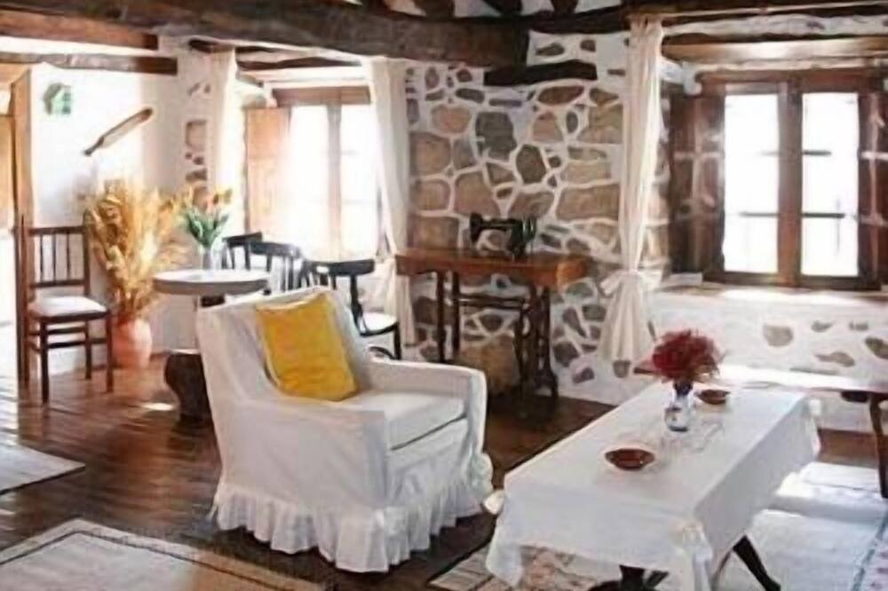 Photo of Livingroom in Aldeasaz