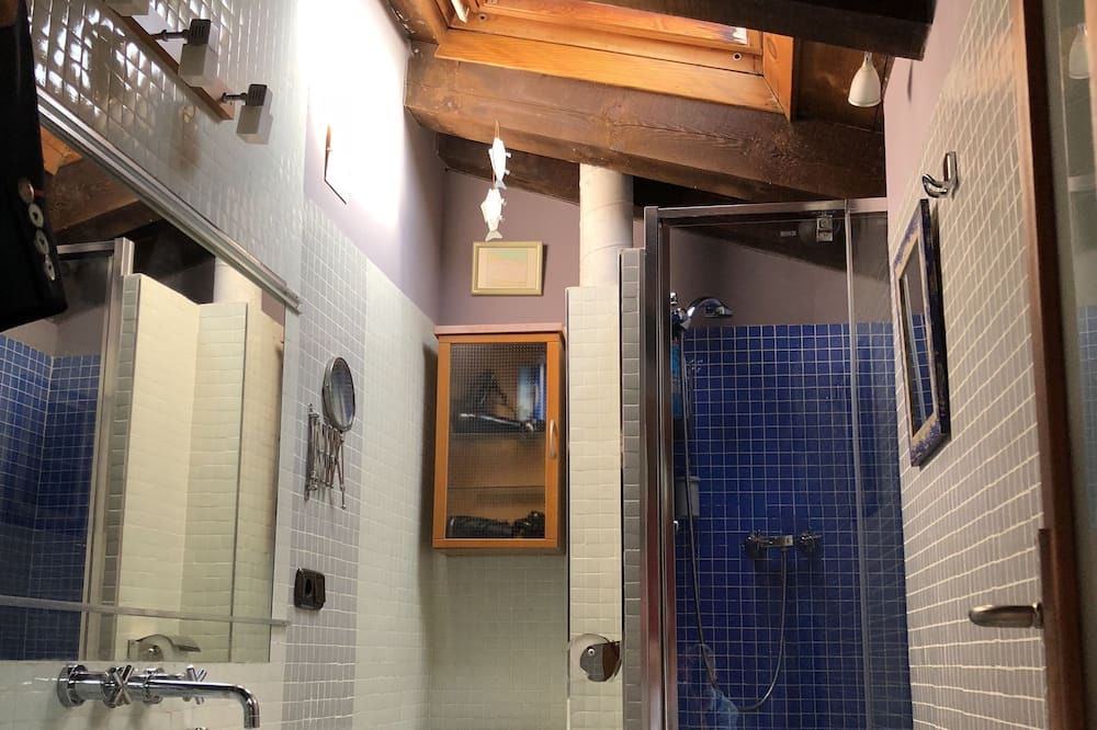 Photo of Bathroom in Velliza