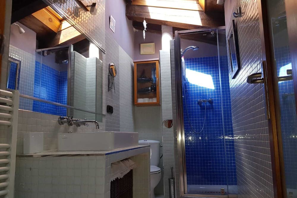 Photo of Bathroom in Velliza