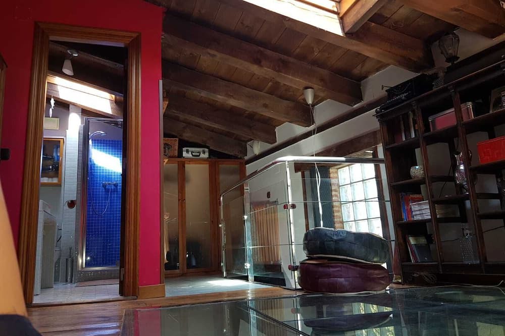 Photo of Livingroom in Velliza