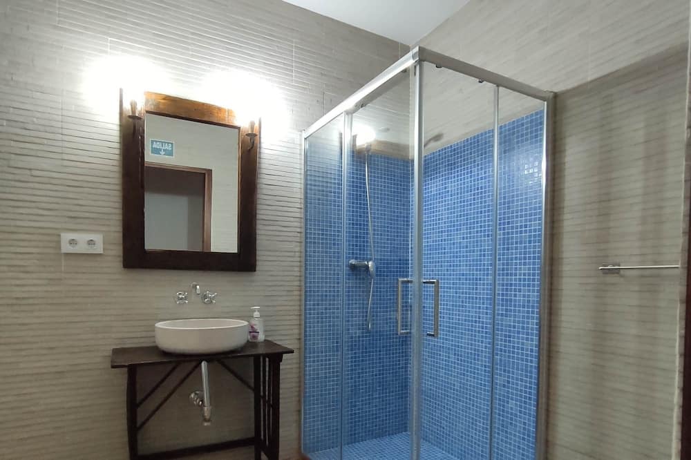 Photo of Bathroom in Segura de Leon