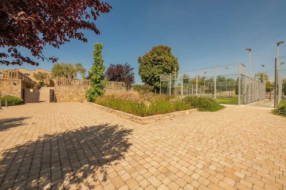 Photo of Outdoor in Sords