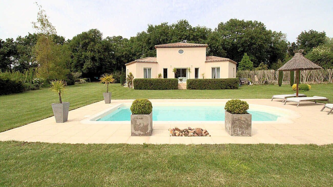 Photo of Outdoor in Istres