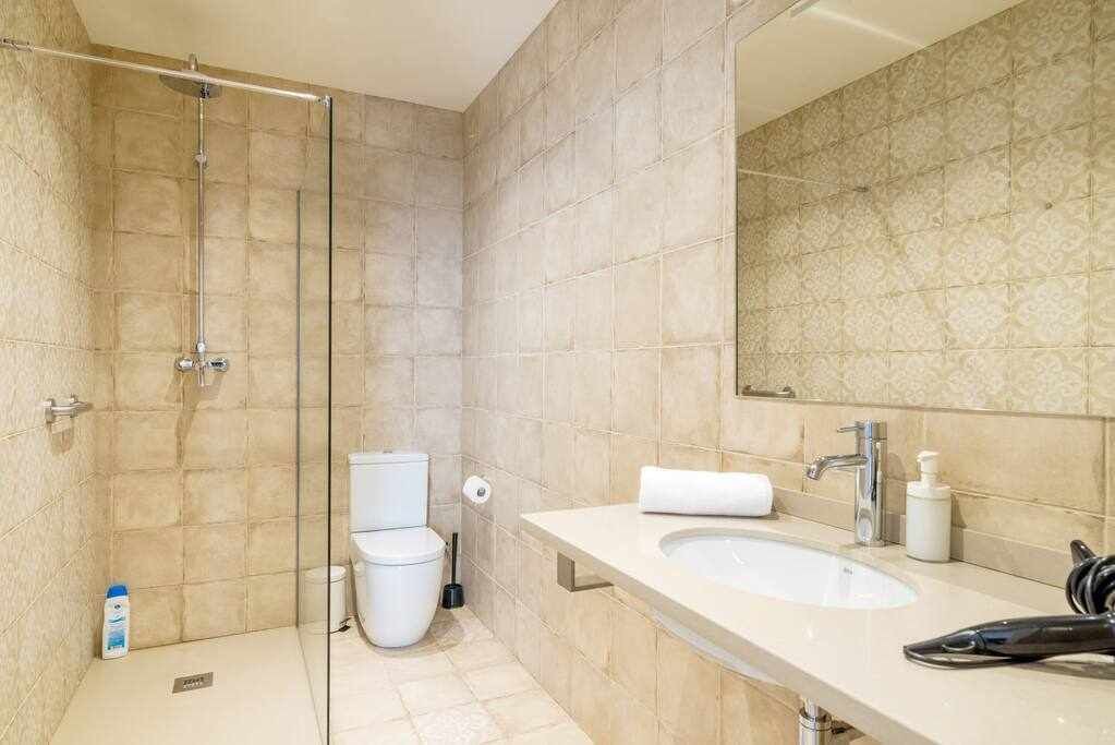 Photo of Bathroom in Besalu