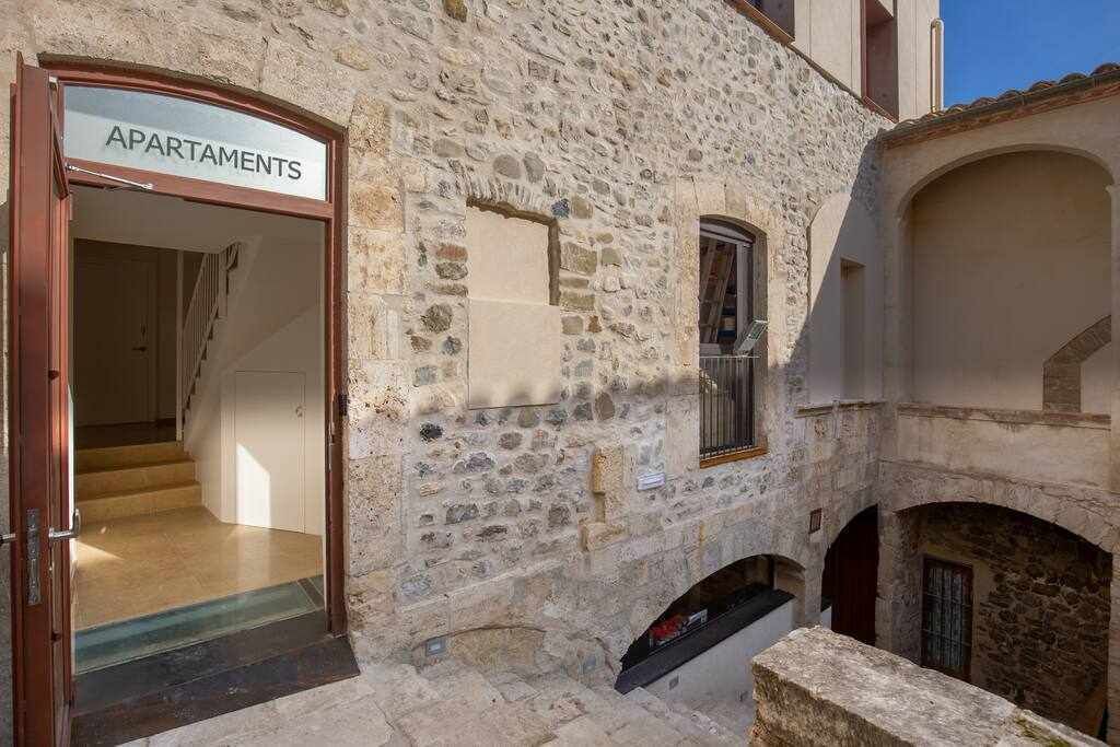 Photo of Outdoor in Besalu
