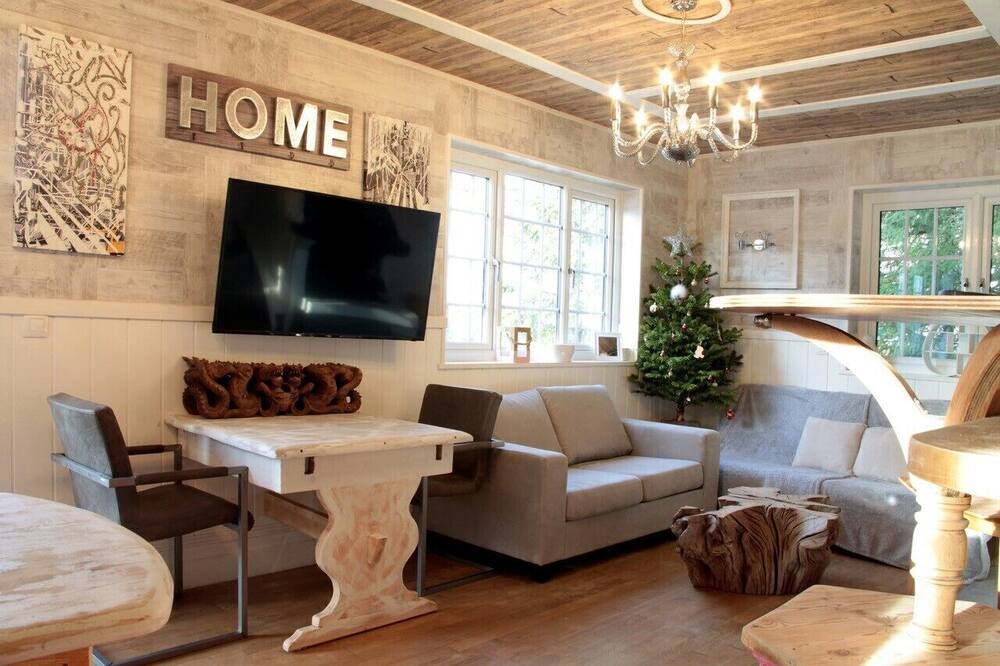 Photo of Livingroom in Premanon