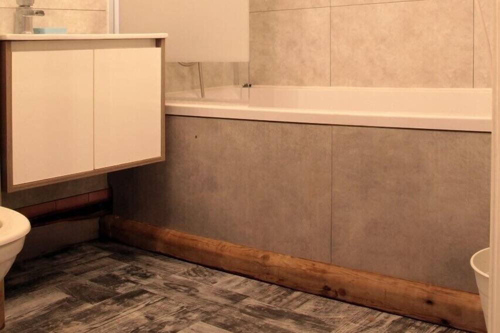 Photo of Bathroom in Premanon