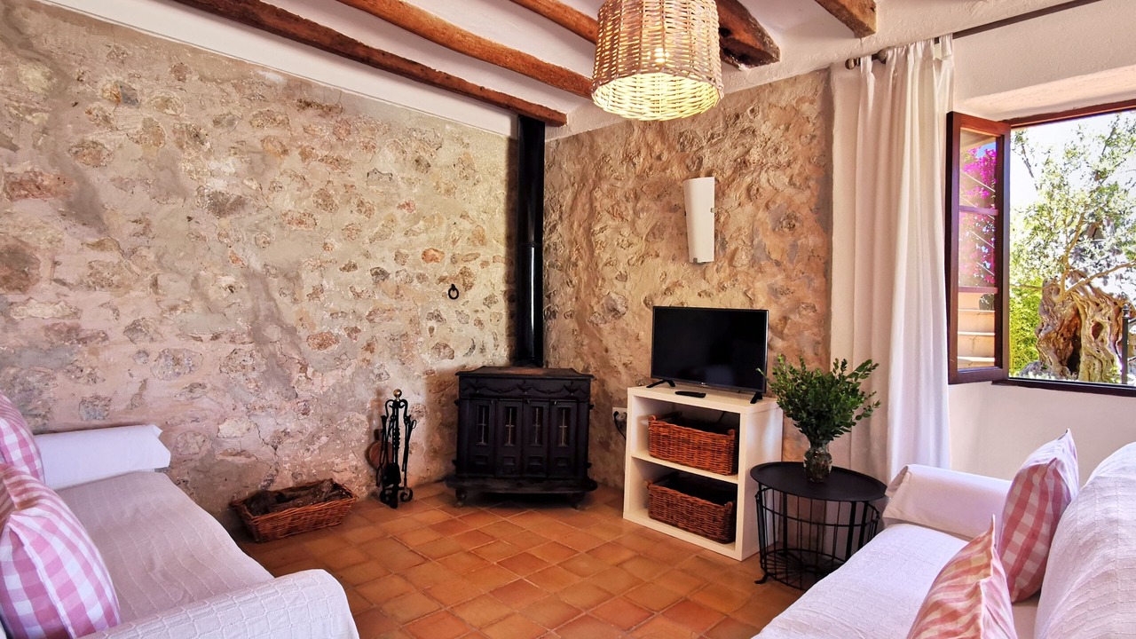 Photo of Livingroom in Establiments