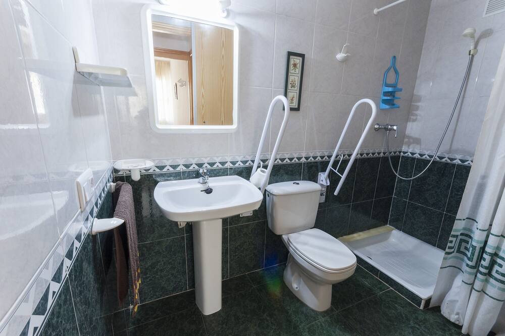 Photo of Bathroom in Daimuz