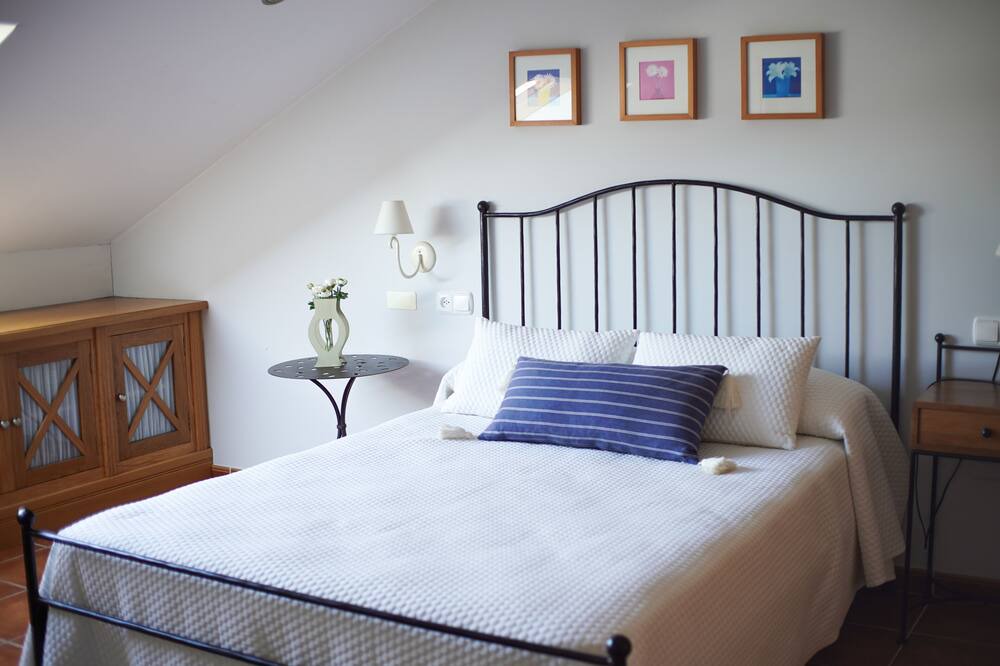Photo of Bedroom in Arnados