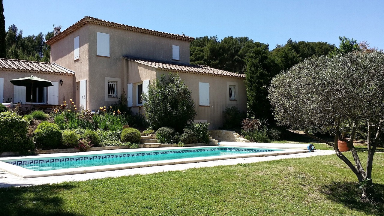 Photo of Outdoor in Chateauneuf-de-Gadagne