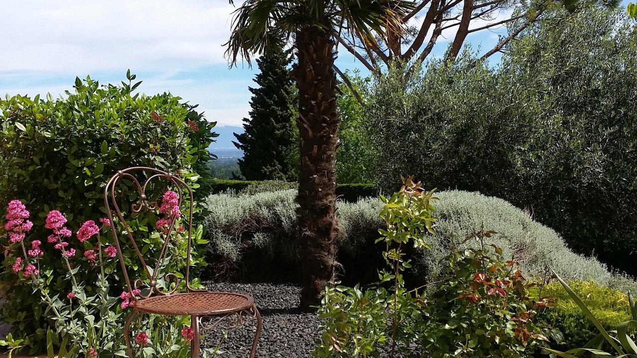 Photo of Outdoor in Chateauneuf-de-Gadagne