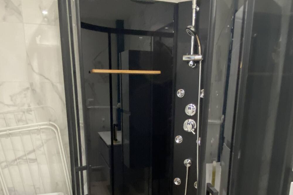 Photo of Bathroom in Plantieres Queuleu