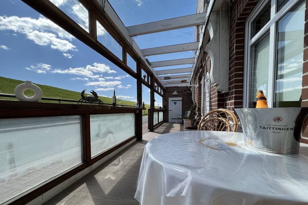 Photo of Outdoor in Neufeld