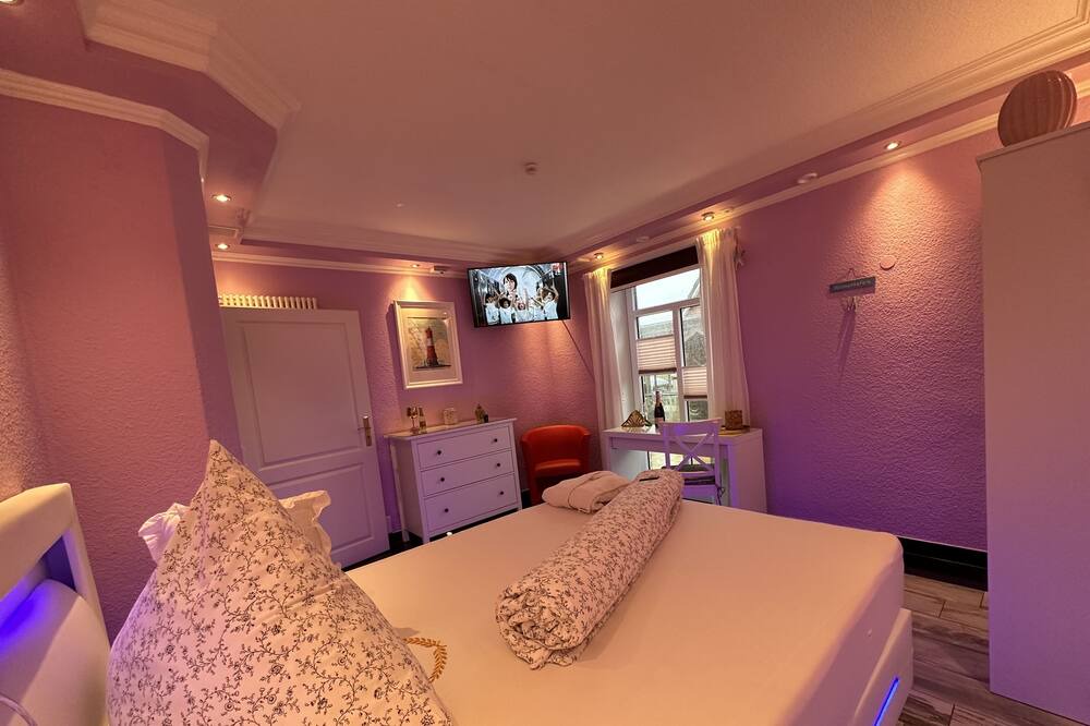 Photo of Bedroom in Neufeld