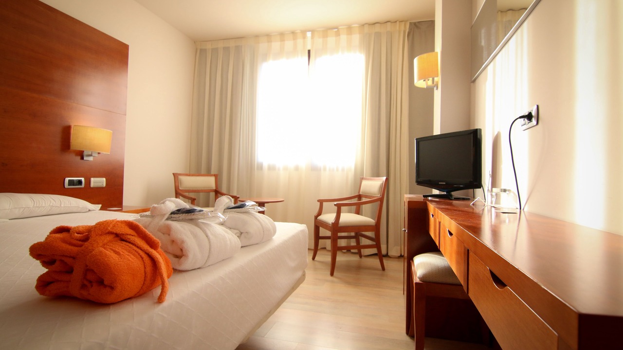 Photo of Bedroom in Valdastillas