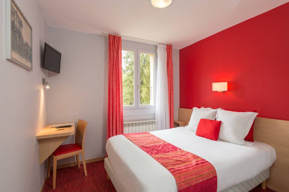 Photo of Bedroom in Divonne-les-Bains