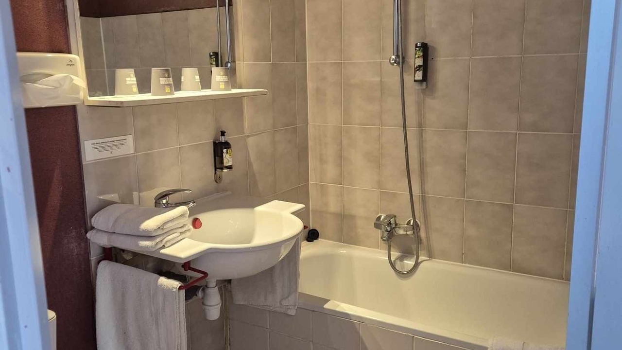 Photo of Bathroom in Chateauneuf-du-Rhone