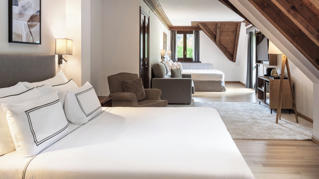 Photo of Bedroom in Tredos
