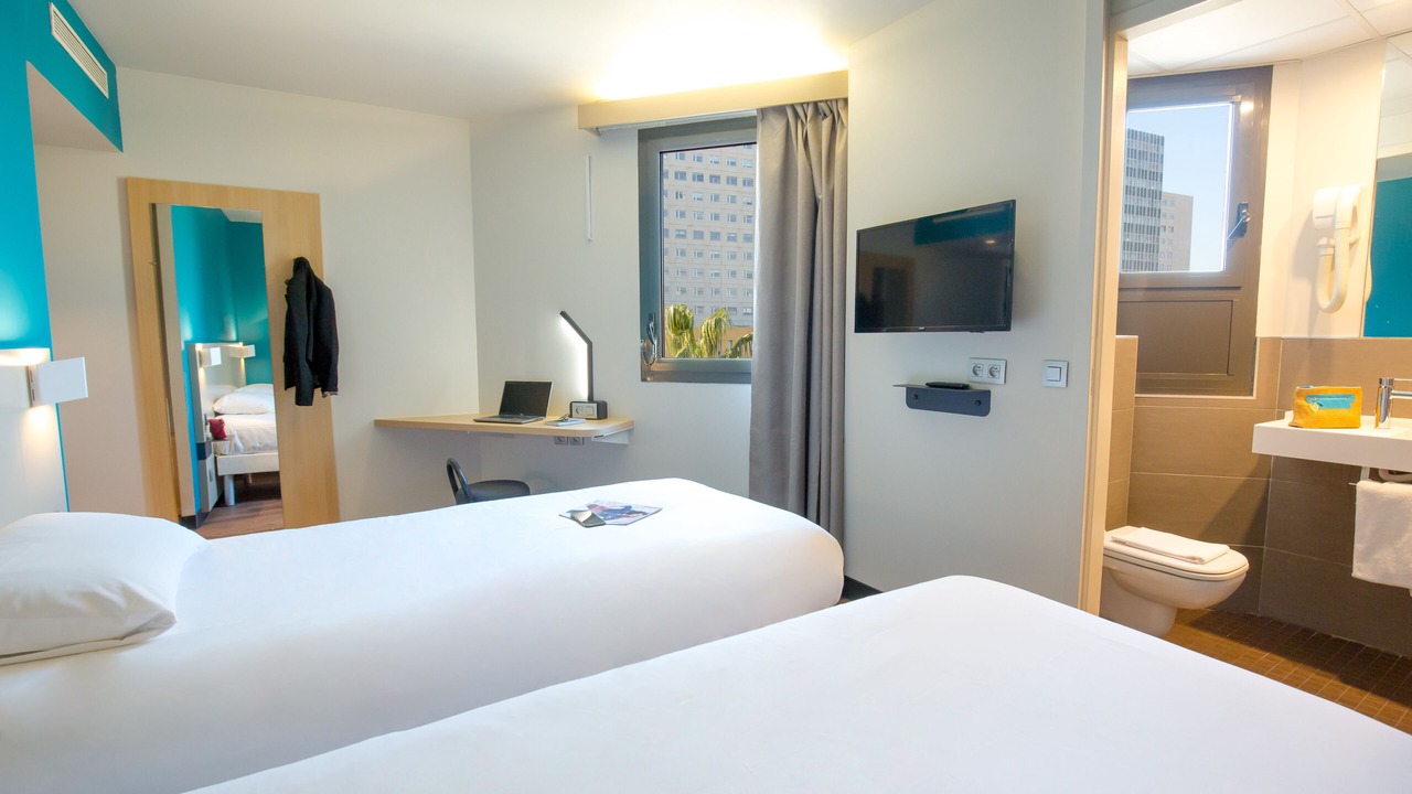 Photo of Bedroom in Saint-Pierre
