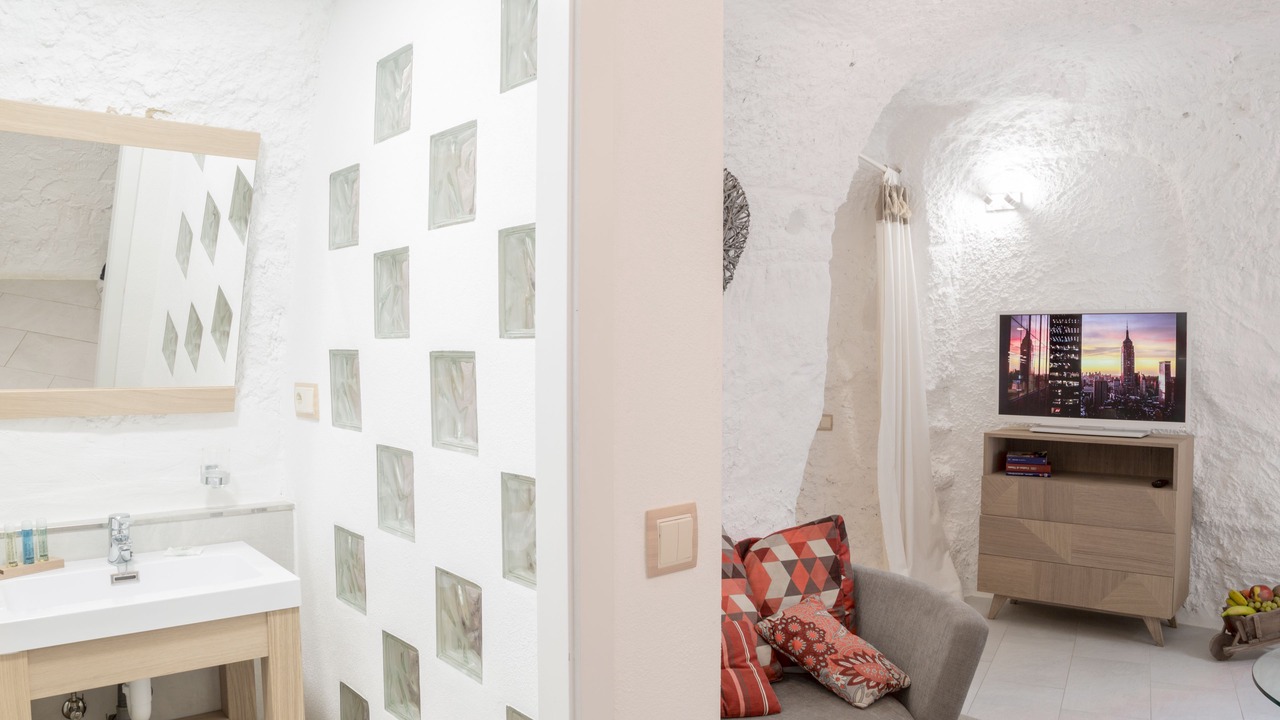 Photo of Bathroom in Valtierra