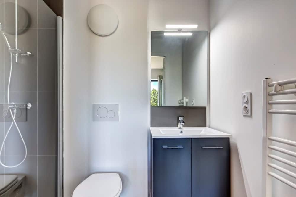 Photo of Bathroom in Motz