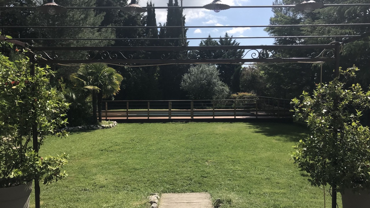 Photo of Outdoor in Fuveau