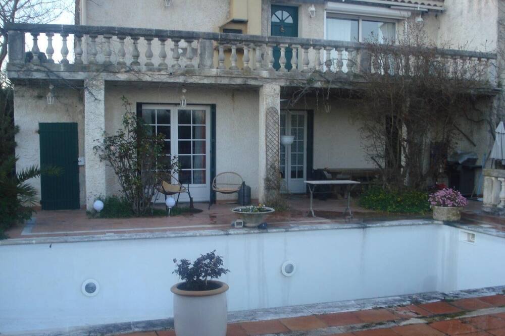 Photo of Others in Morieres-les-Avignon