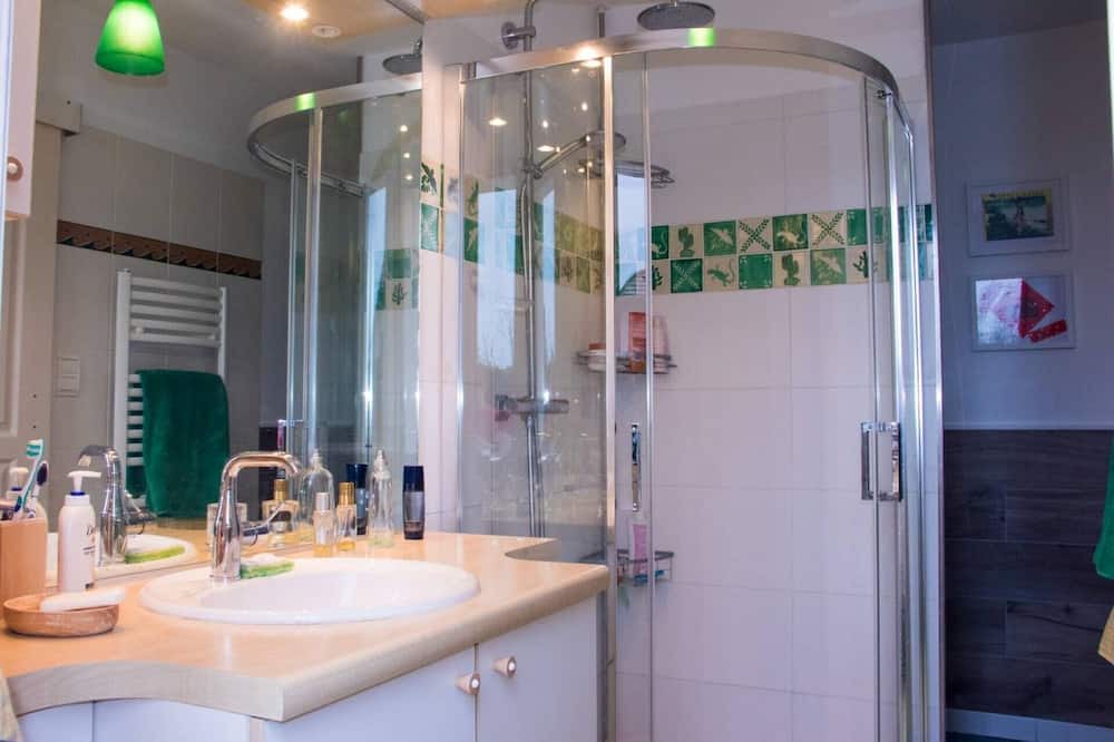 Photo of Bathroom in La Roche-sur-Foron