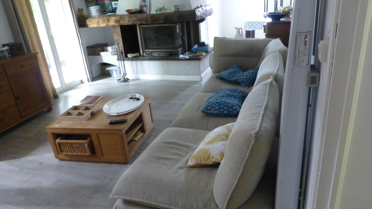 Photo of Livingroom in Ensues-la-Redonne