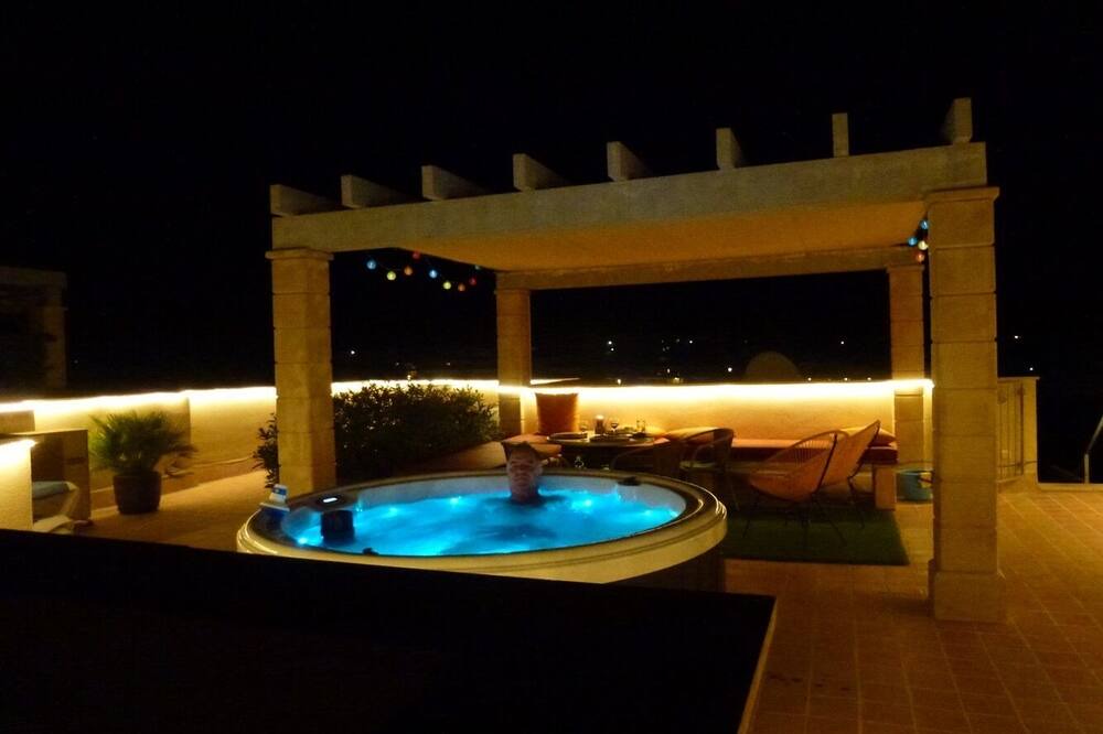 Photo of Outdoor in Cala Anguila-Cala Mendia