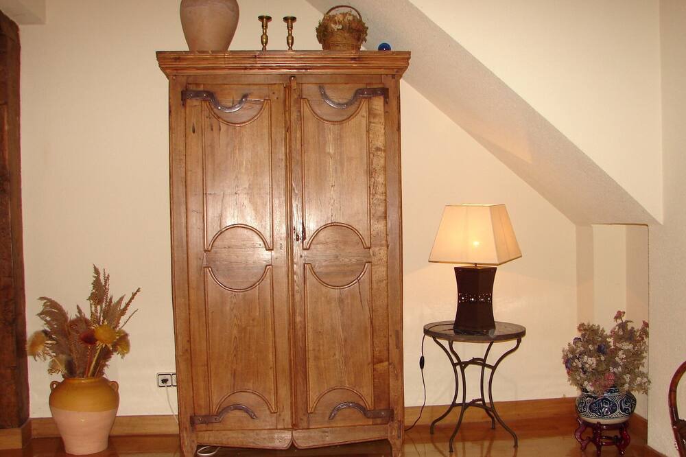 Photo of Livingroom in Uharte-Arakil