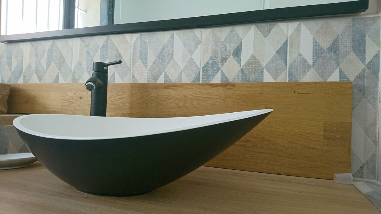 Photo of Bathroom in Saint-Fortunat-sur-Eyrieux
