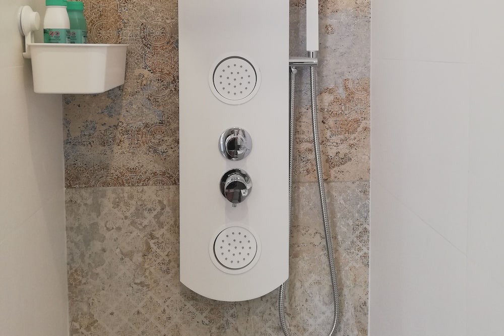 Photo of Bathroom in Llevant