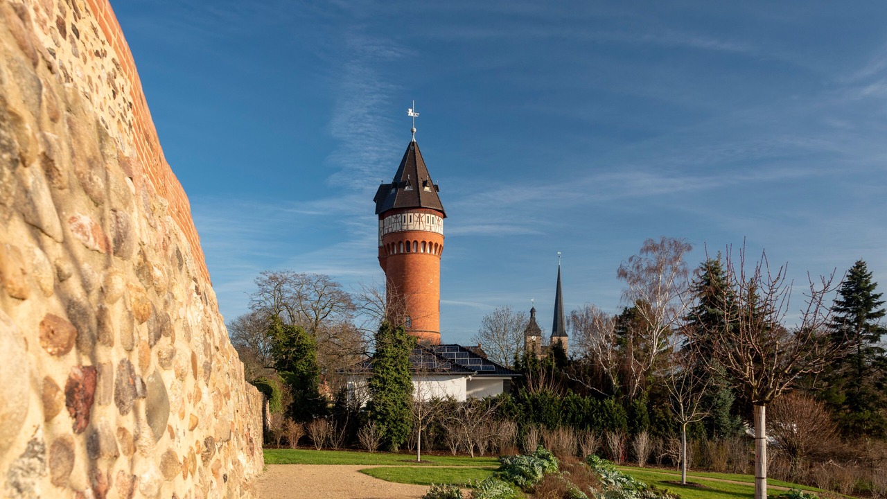 Photo of Others in Burg