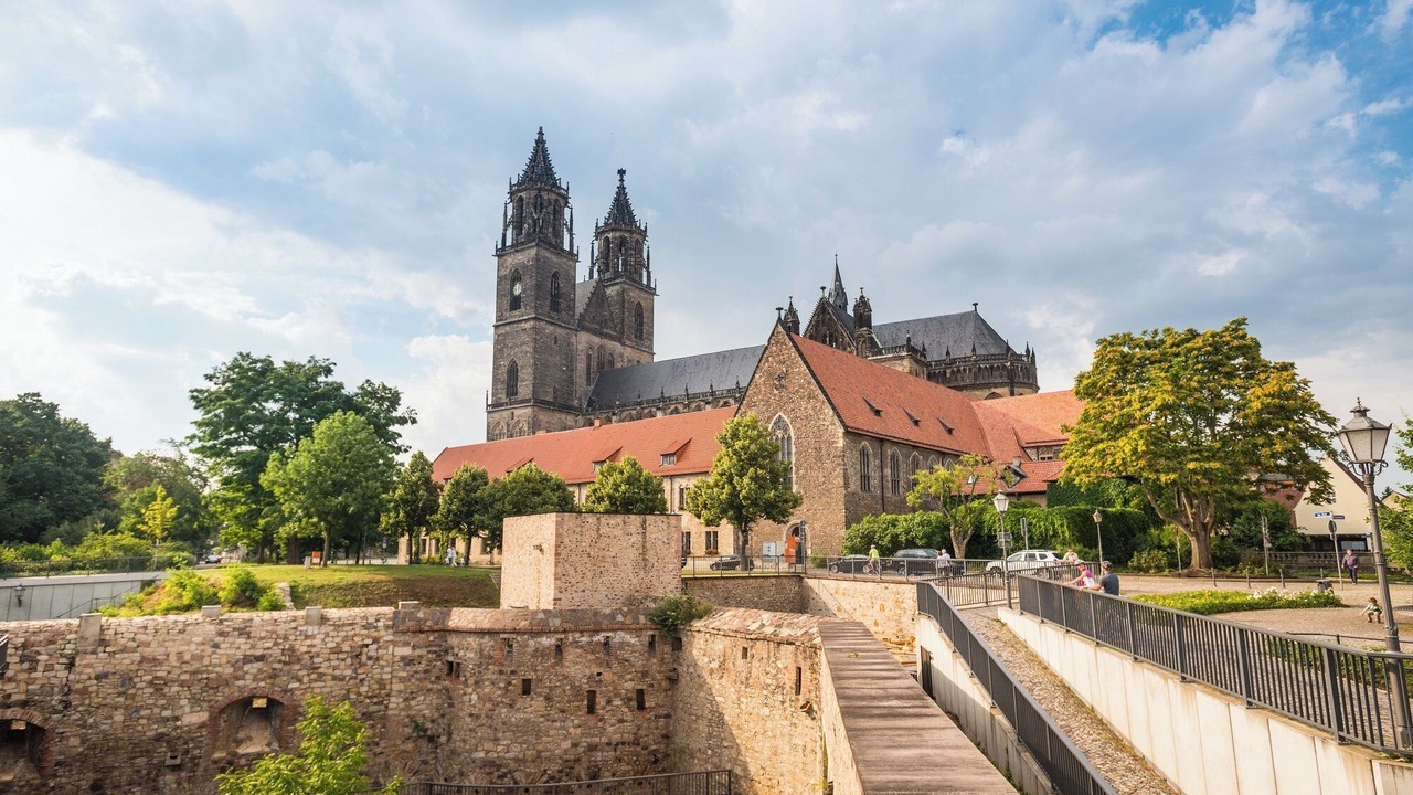 Photo of Others in Burg