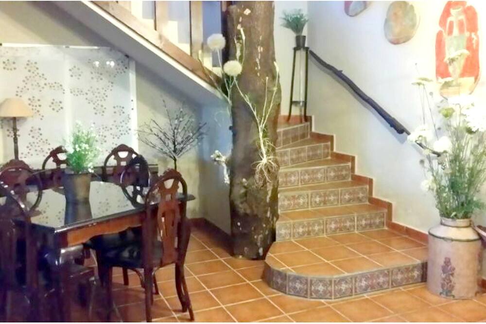 Photo of Livingroom in Mirandilla