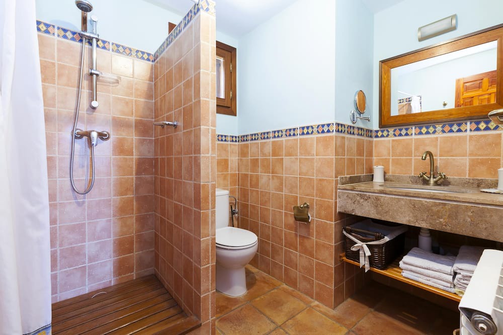 Photo of Bathroom in Alcala de la Selva
