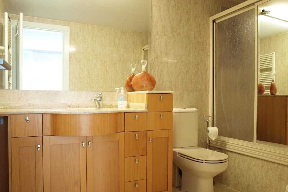Photo of Bathroom in Penya-roja