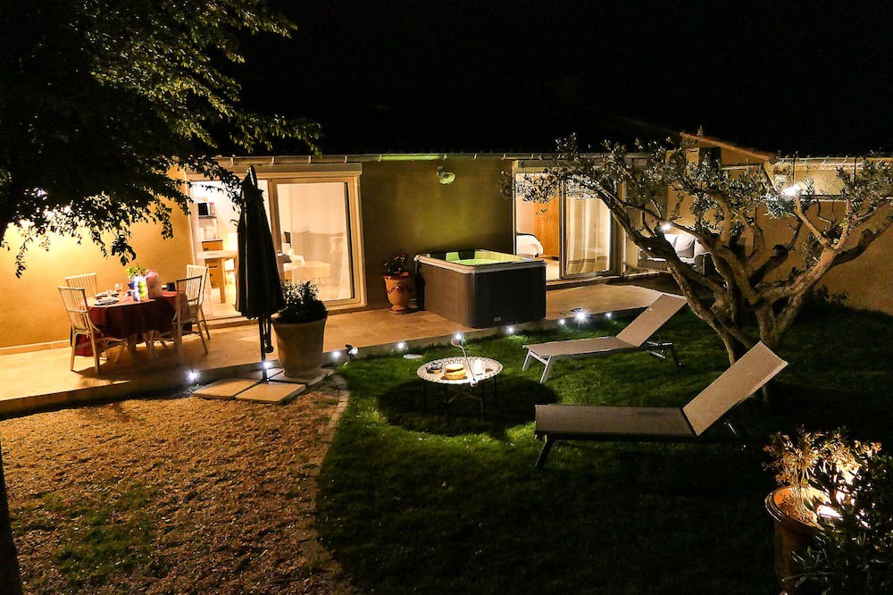 Photo of Outdoor in Saint-Martin-de-Crau