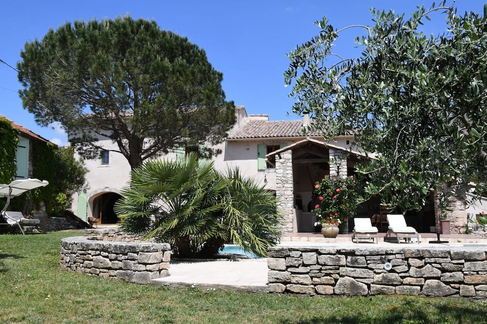 Photo of Outdoor in Saint-Marcel-d'Aredeche