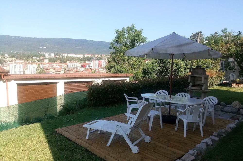 Photo of Patio Balcony in Bellegarde-sur-Valserine
