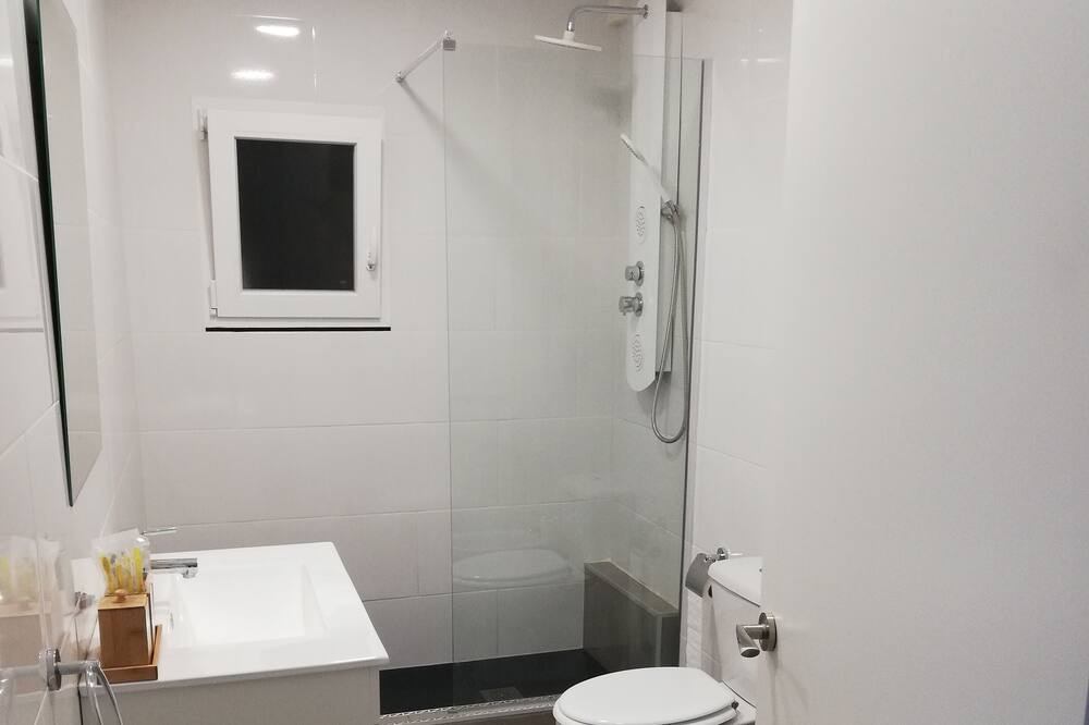 Photo of Bathroom in Olot