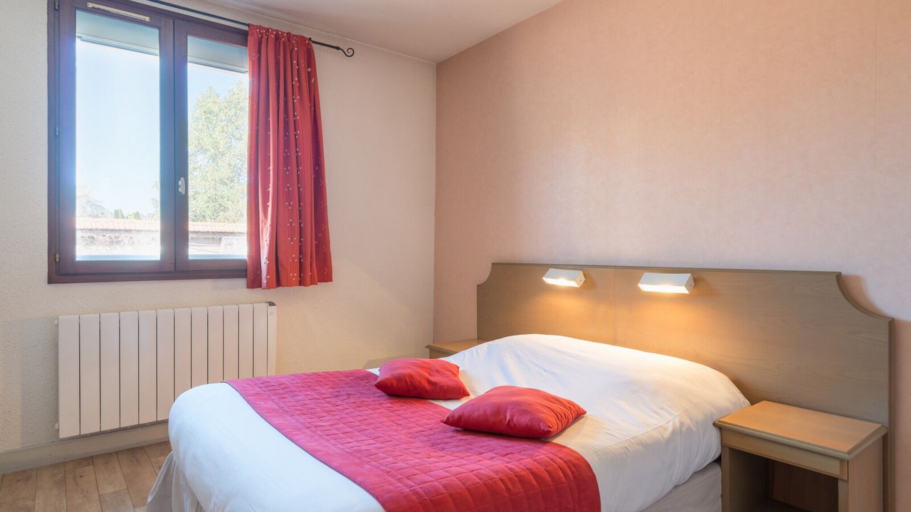Photo of Bedroom in Vic-en-Bigorre