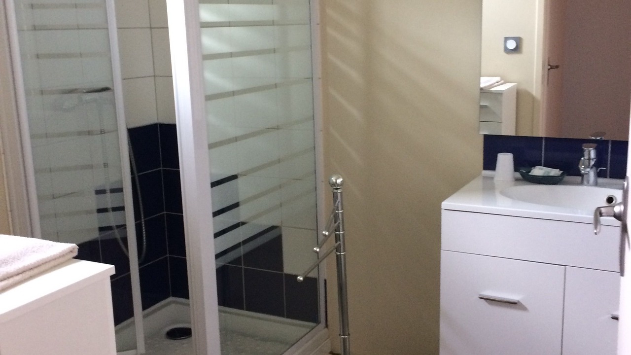Photo of Bedroom in Campan